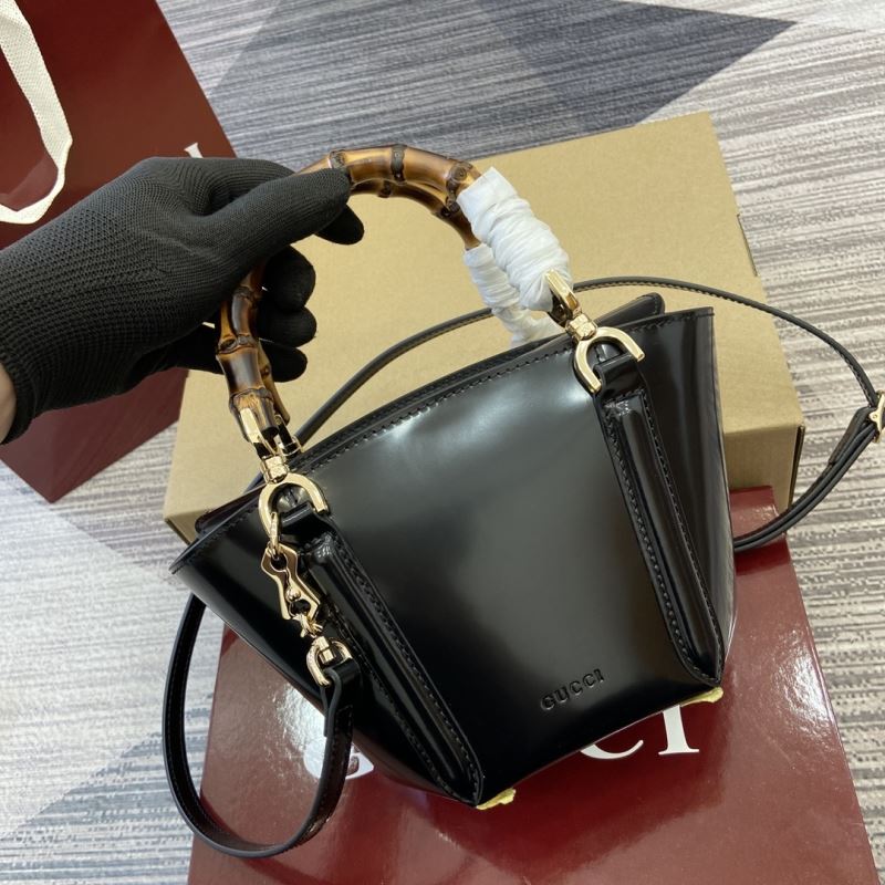 Gvc*1 tote bags
